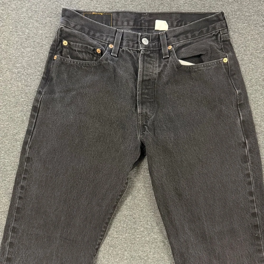 Vintage Levis 501 Jeans Mens 31x32 Black Straight Leg Button Fly Denim Paper Tag